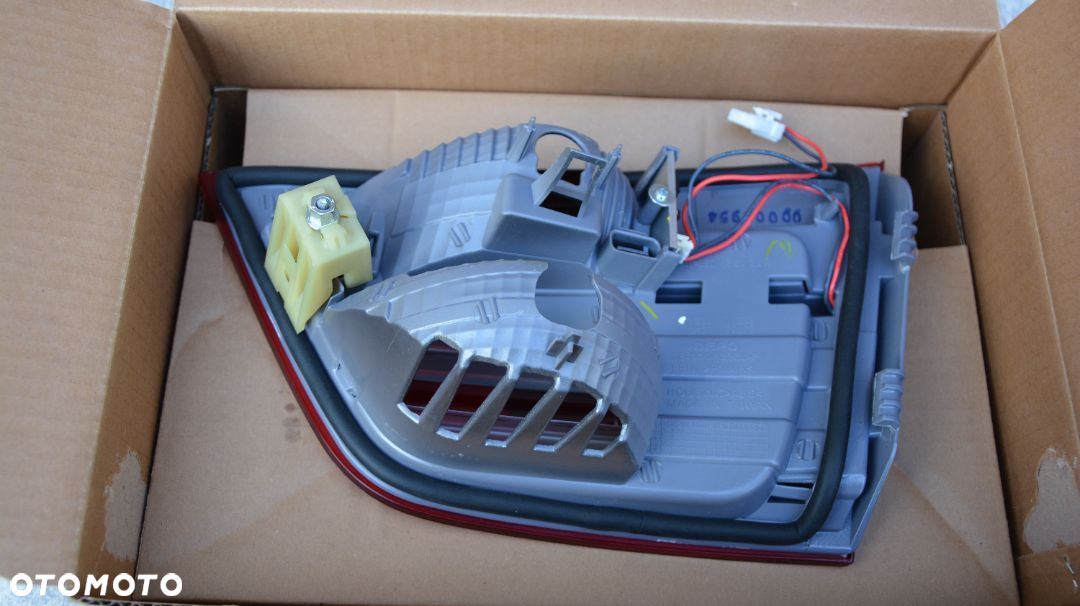 BMW X3 F25    lampa tylna lewa - 2