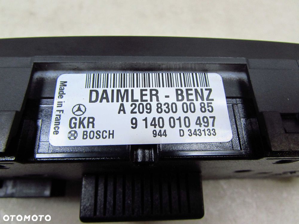 MERCEDES W203 00-07 PANEL STEROWANIA NAWIEWU KLIMATYZACJI A2098300085 - 5