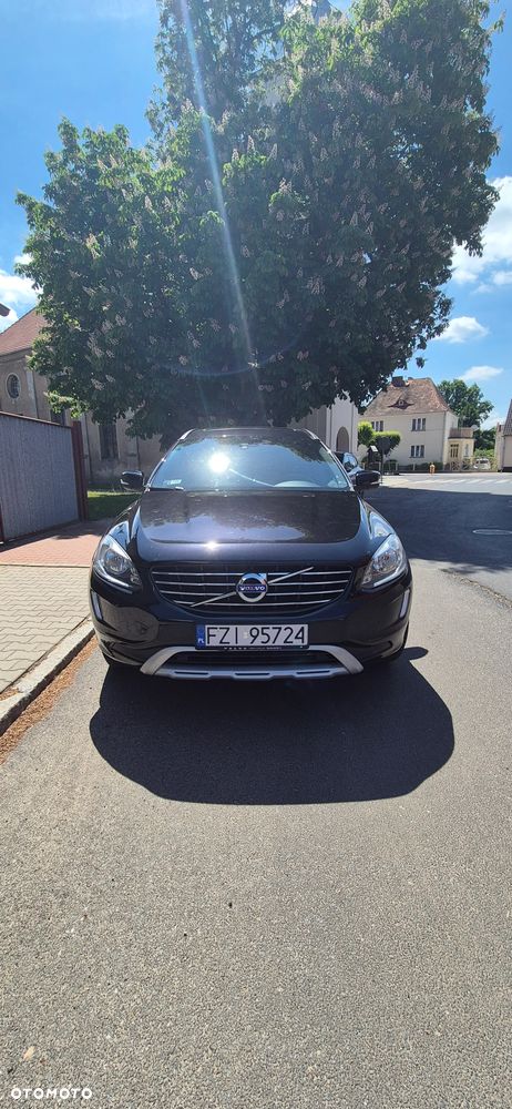 Volvo XC 60 D4 Drive-E R-Design Momentum - 1