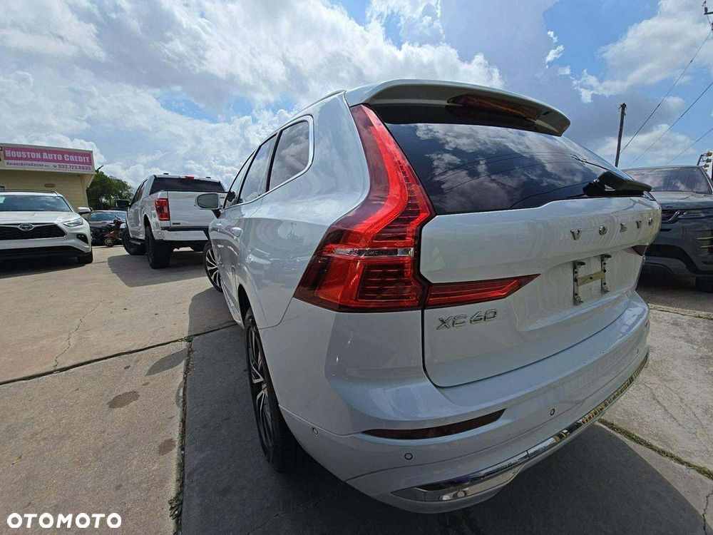 Volvo XC 60 B5 B AWD Plus Bright - 4