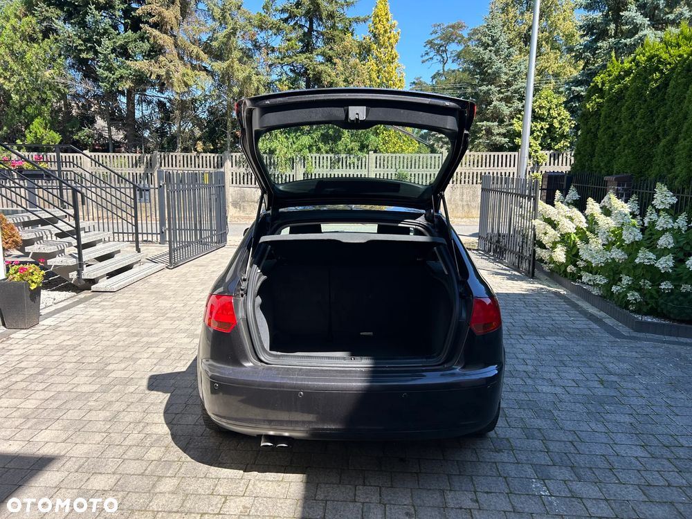 Audi A3 Sportback 2.0 TDI DPF (DSG) S tronic Ambiente - 9