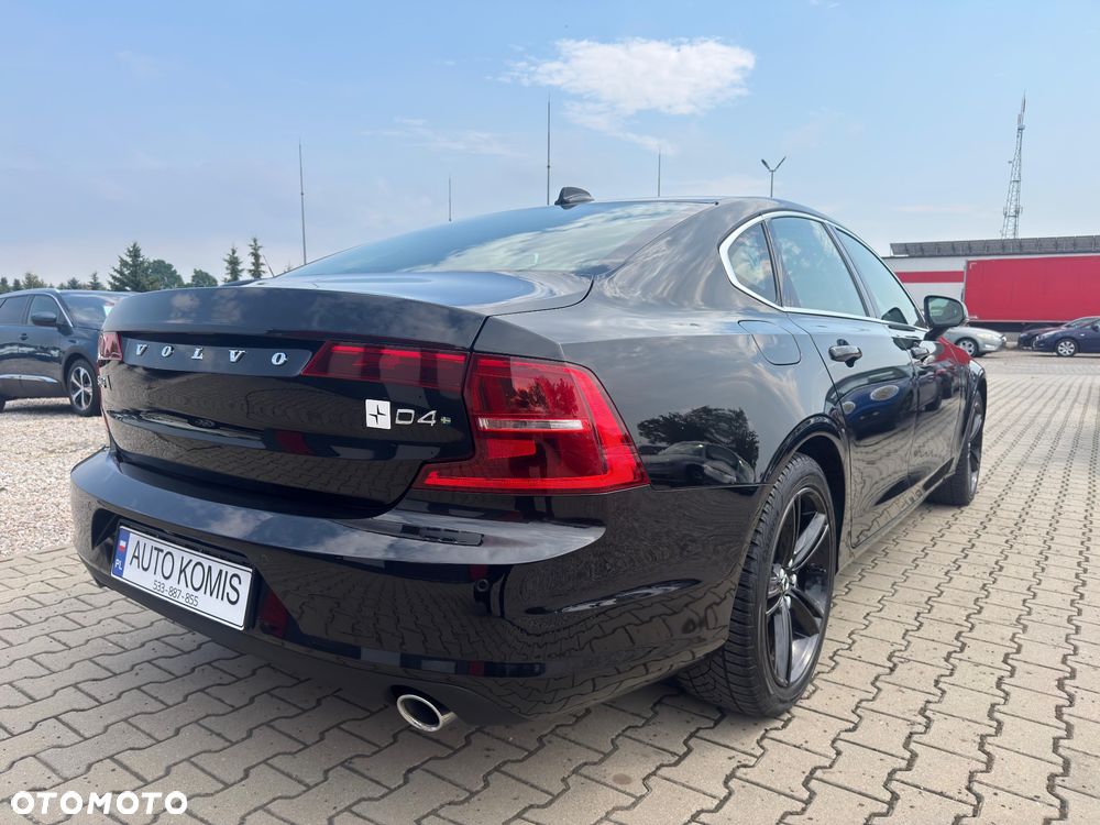 Volvo S90 D4 Geartronic Momentum Pro - 11