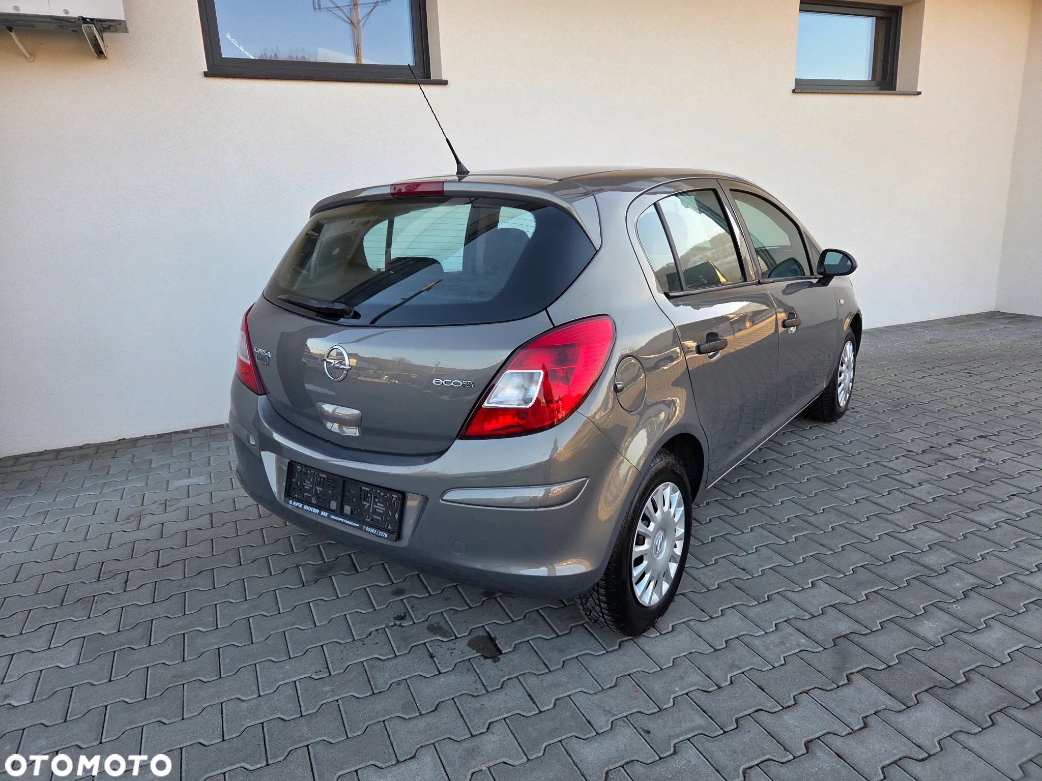 Opel Corsa - 3