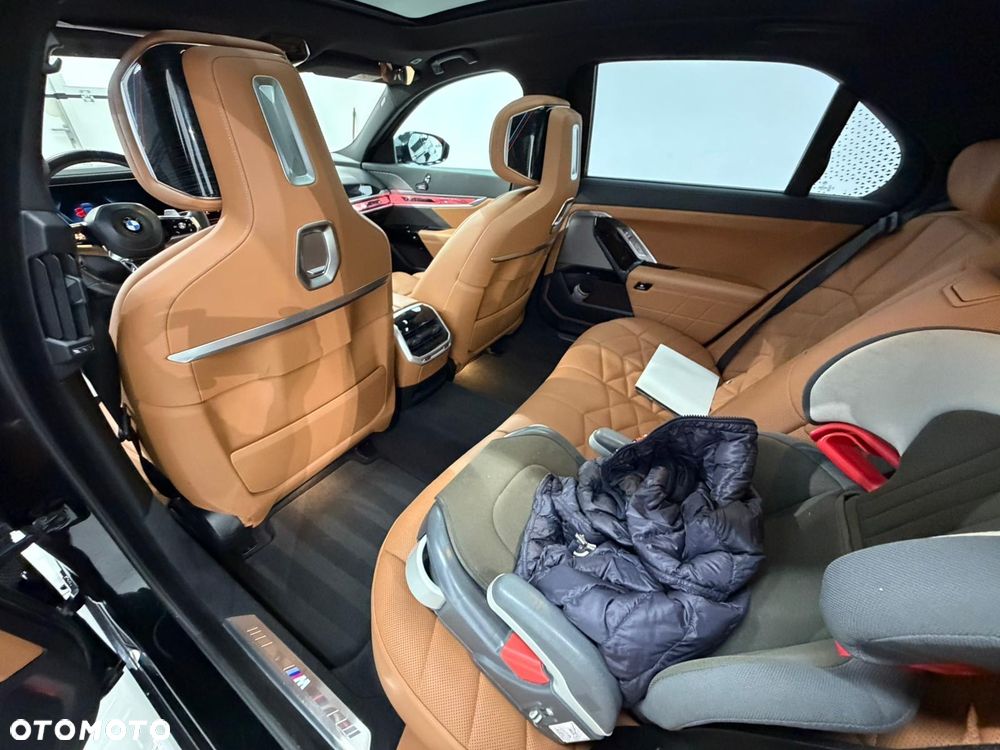 BMW Seria 7 - 17