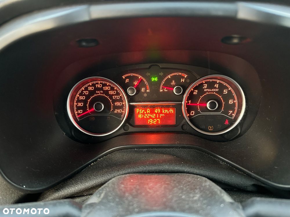 Fiat DOBLO 2.0 135km klima, hak, czujniki park, kamera, android 2015r, 6biegow - 26