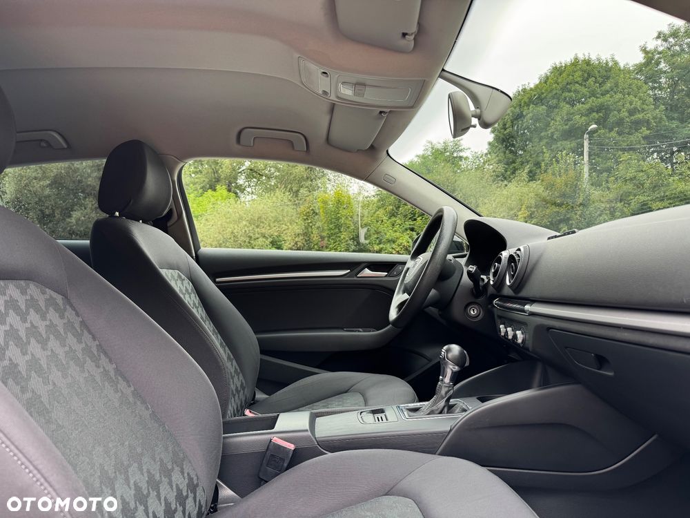 Audi A3 3-drzwiowe 2.0 TDI S tronic Attraction - 12