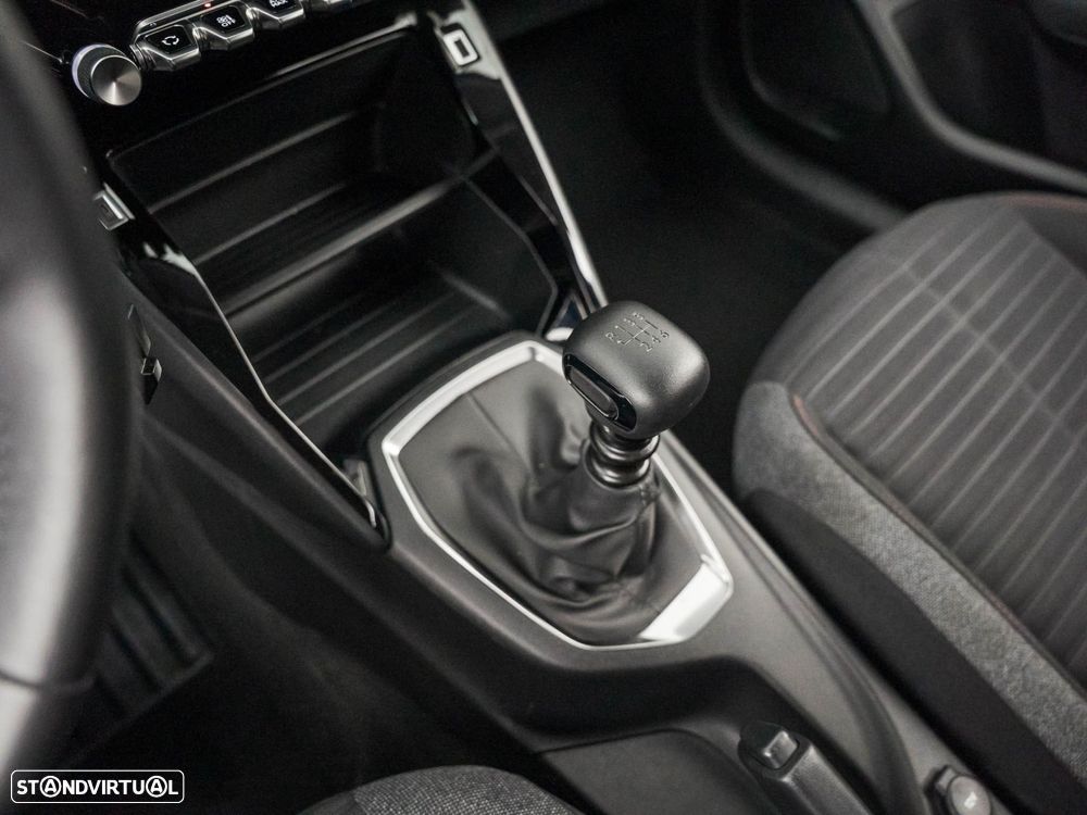 Peugeot 208 1.2 PureTech Active Pack - 19