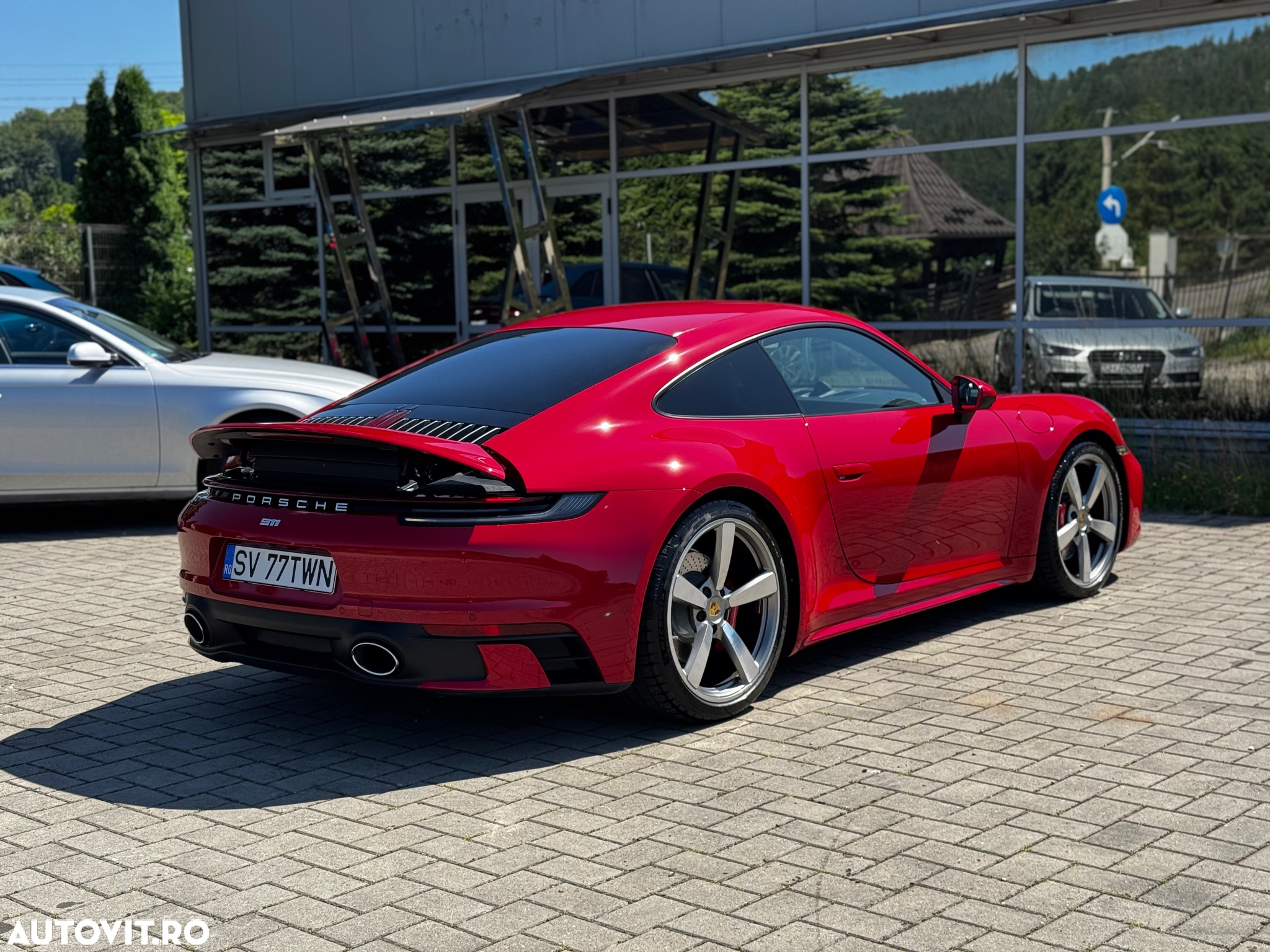 Porsche 911 Carrera 4S - 6