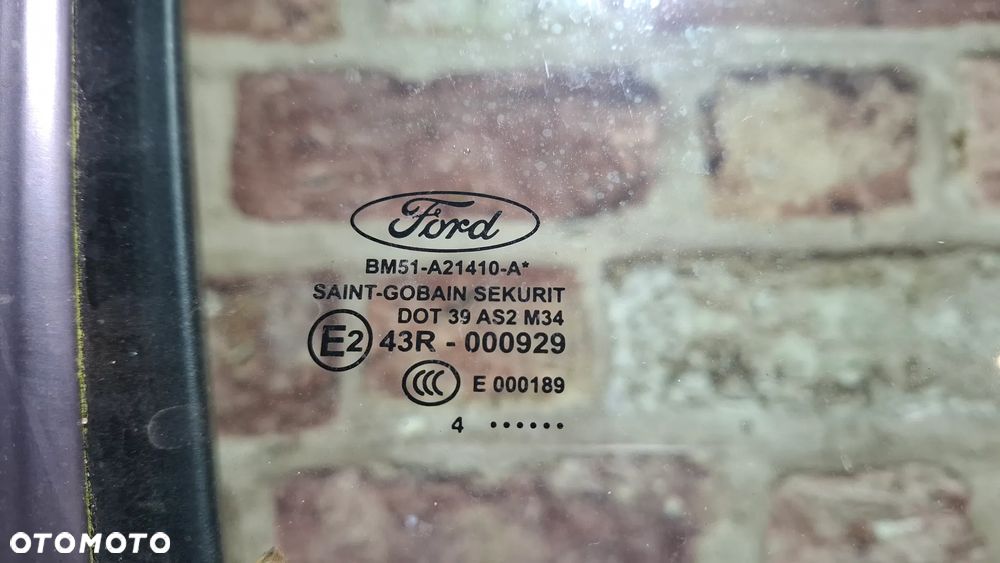 DRZWI Przód Prawe Kompletne FORD FOCUS MK3 HB/KOMBI 10- KOD: 1D - 6