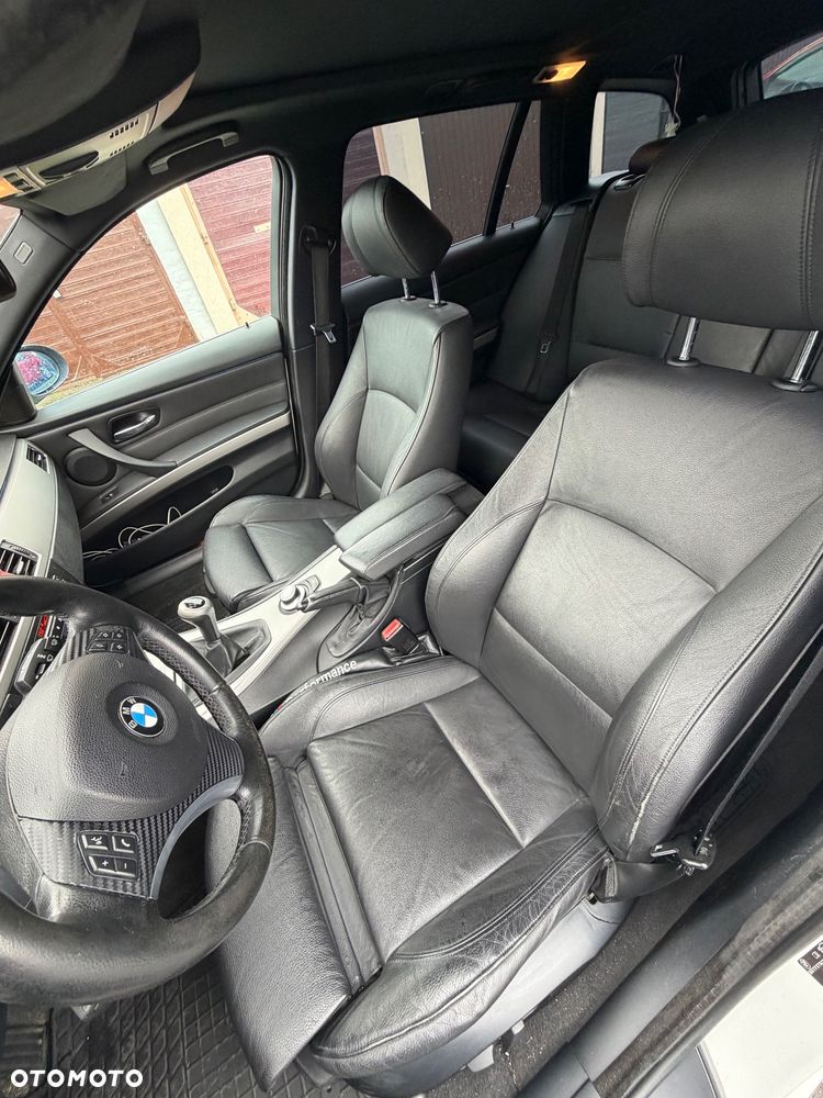 BMW Seria 3 325xi - 7