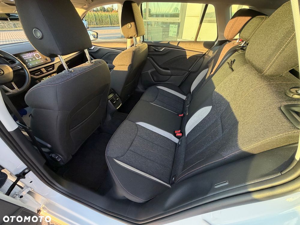 Skoda Kamiq 1.0 TSI DSG Ambition - 28