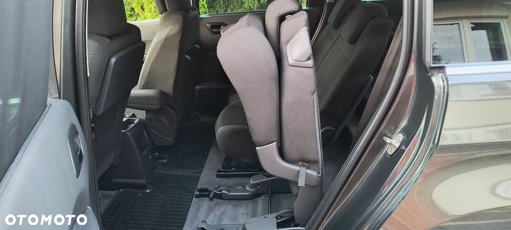 Peugeot 5008 2.0 HDi Allure - 32