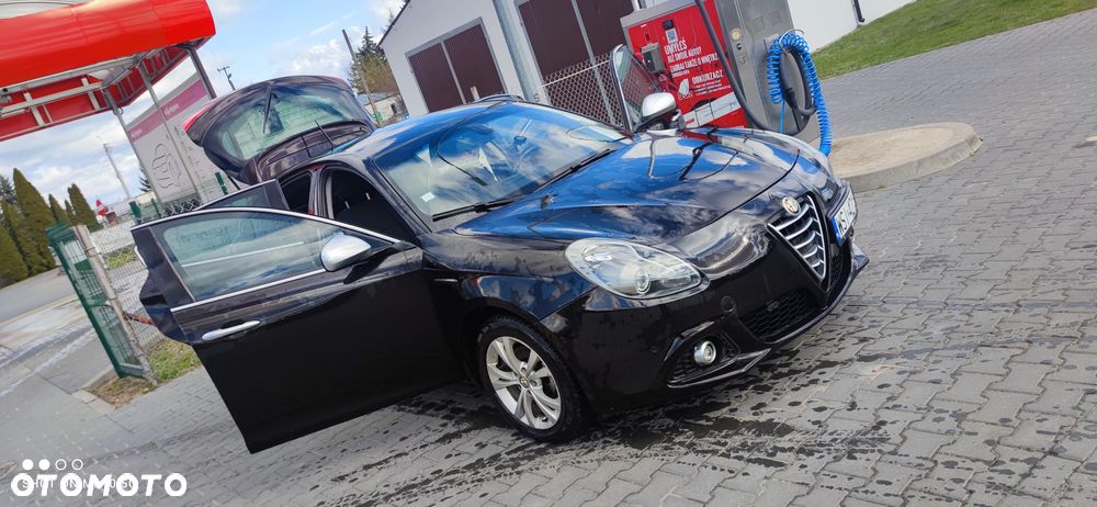 Alfa Romeo Giulietta 1.6 JTDM 16V - 11
