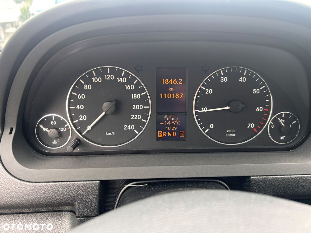 Mercedes-Benz Klasa A 180 Autotronic Avantgarde - 8