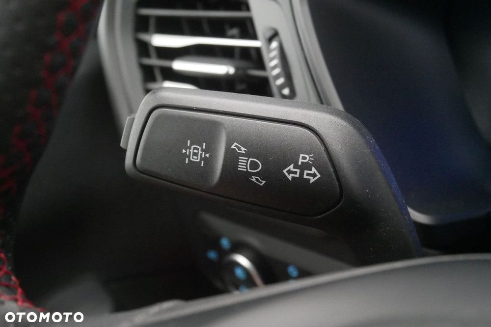 Ford Kuga - 32