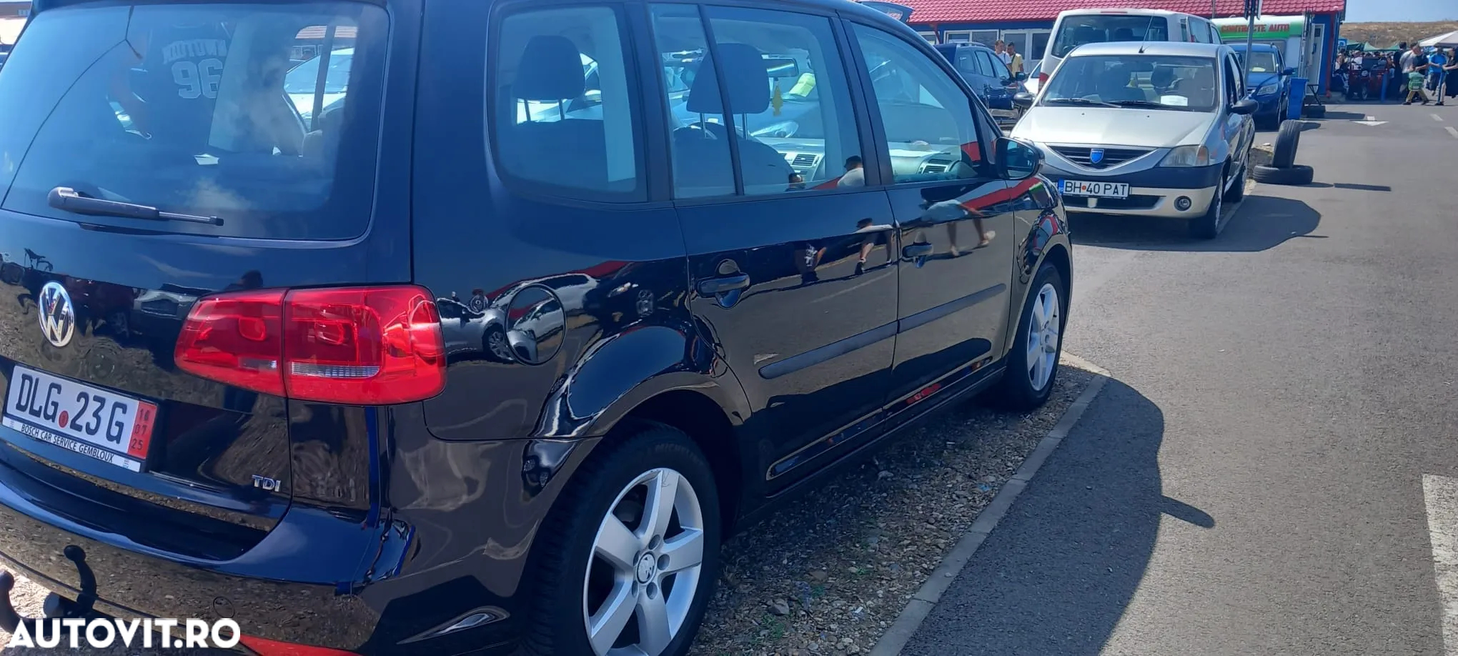 Volkswagen Touran - 2