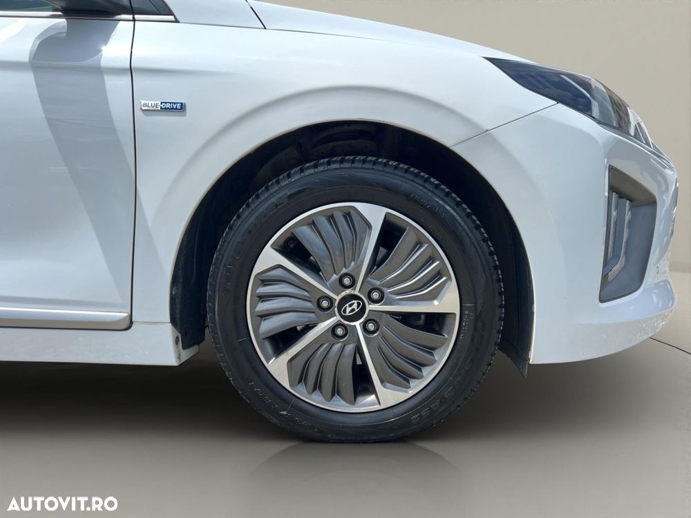 Hyundai IONIQ 1.6 141CP Exclusive - 39