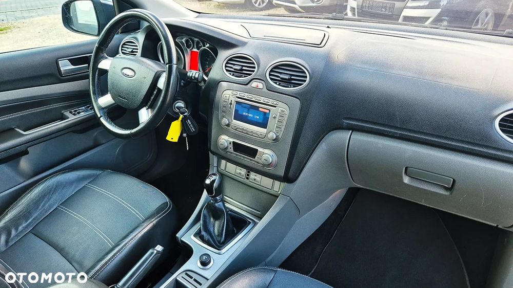 Ford Focus 1.6 16V Titanium - 36