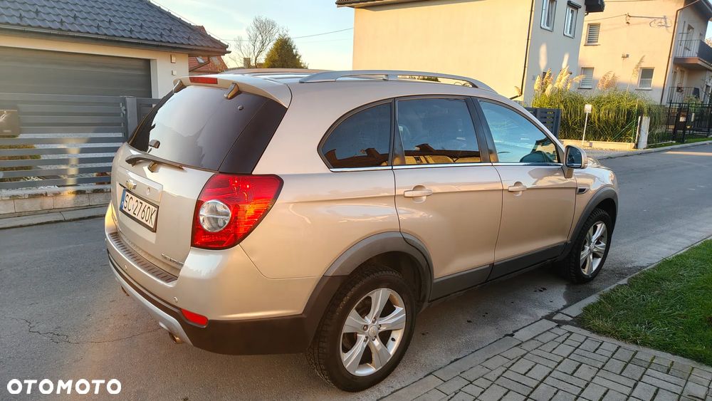 Chevrolet Captiva 2.2 D LT+ - 5