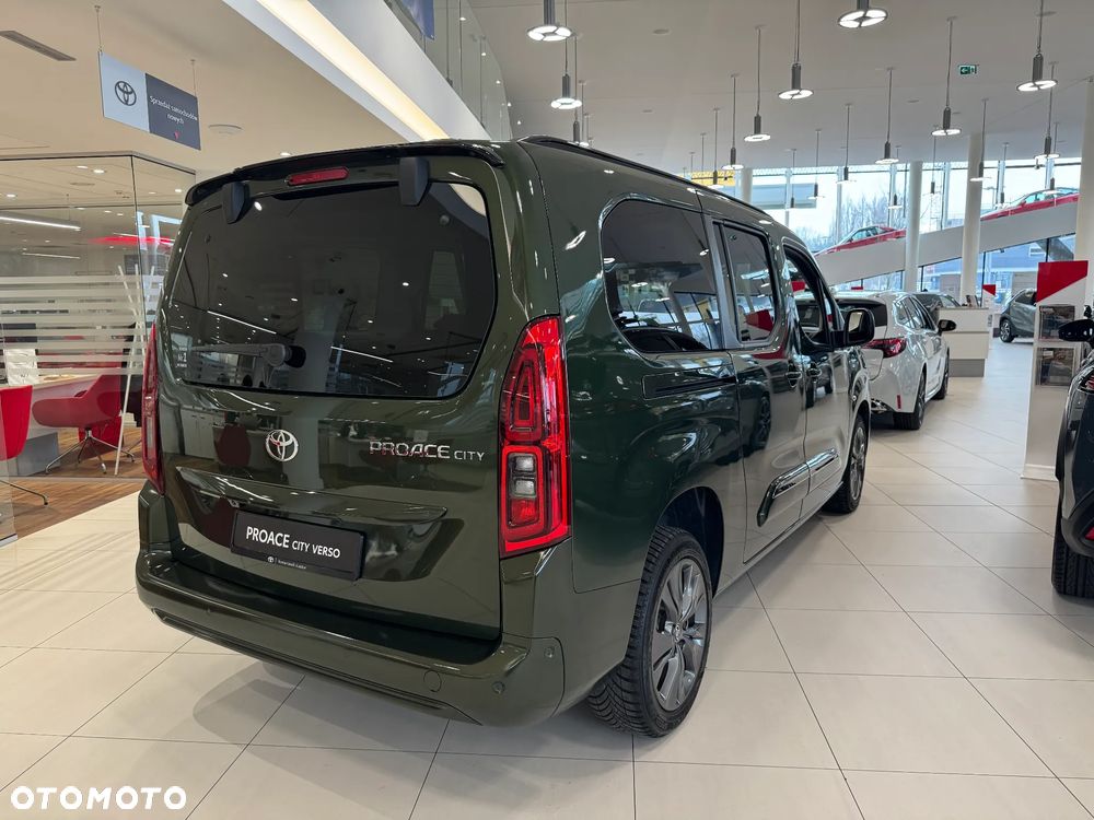 Toyota Proace City Verso Long 1.5 D-4D Family - 4