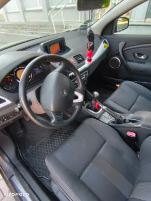 Renault Megane 1.9 dCi FAP Grandtour Avantage - 9