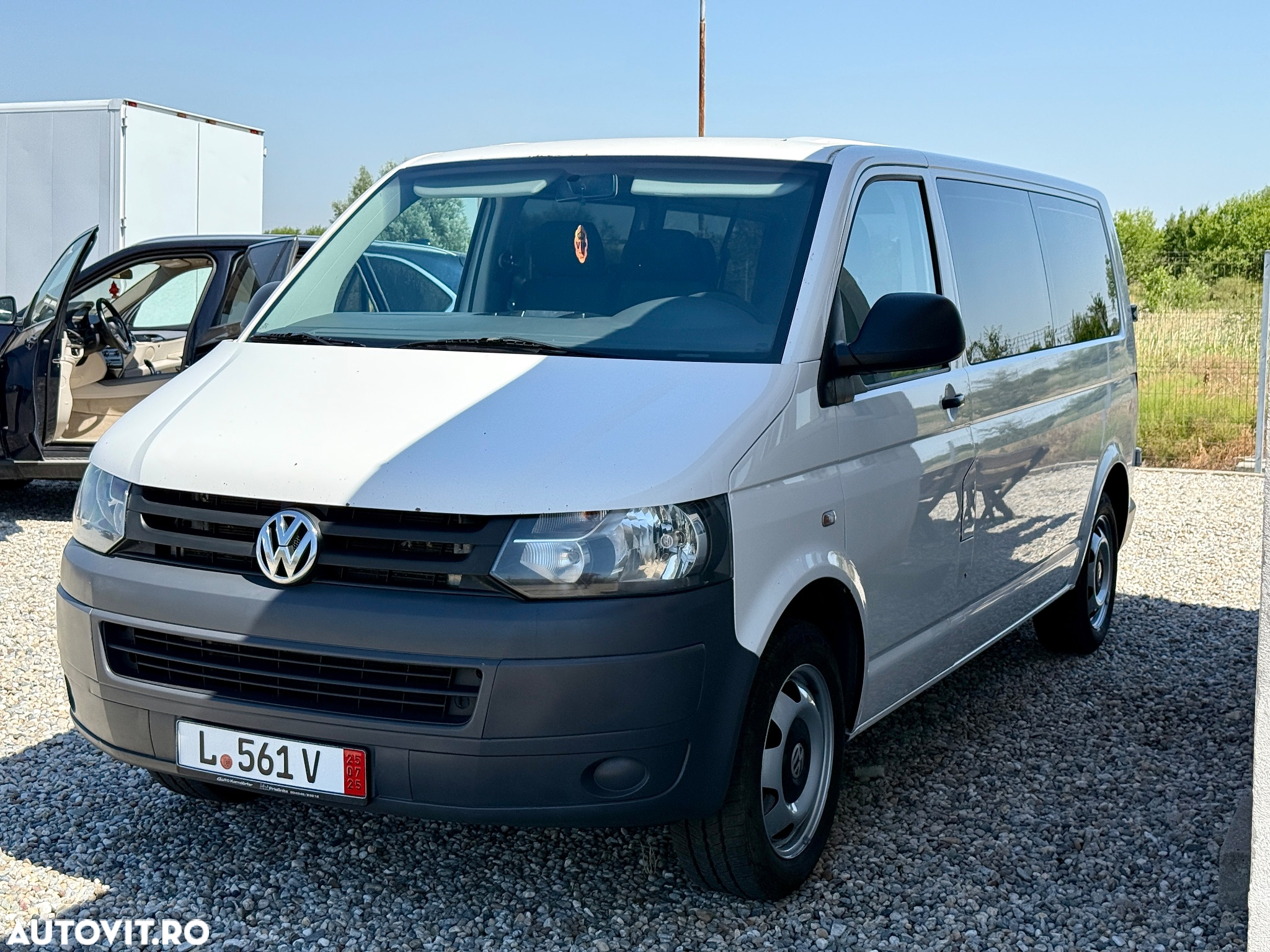 Volkswagen Transporter - 3