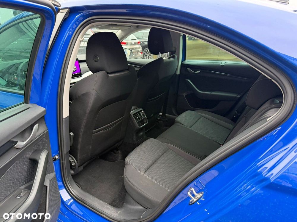 Skoda Octavia - 8