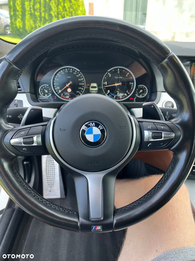 BMW Seria 5 530d - 28