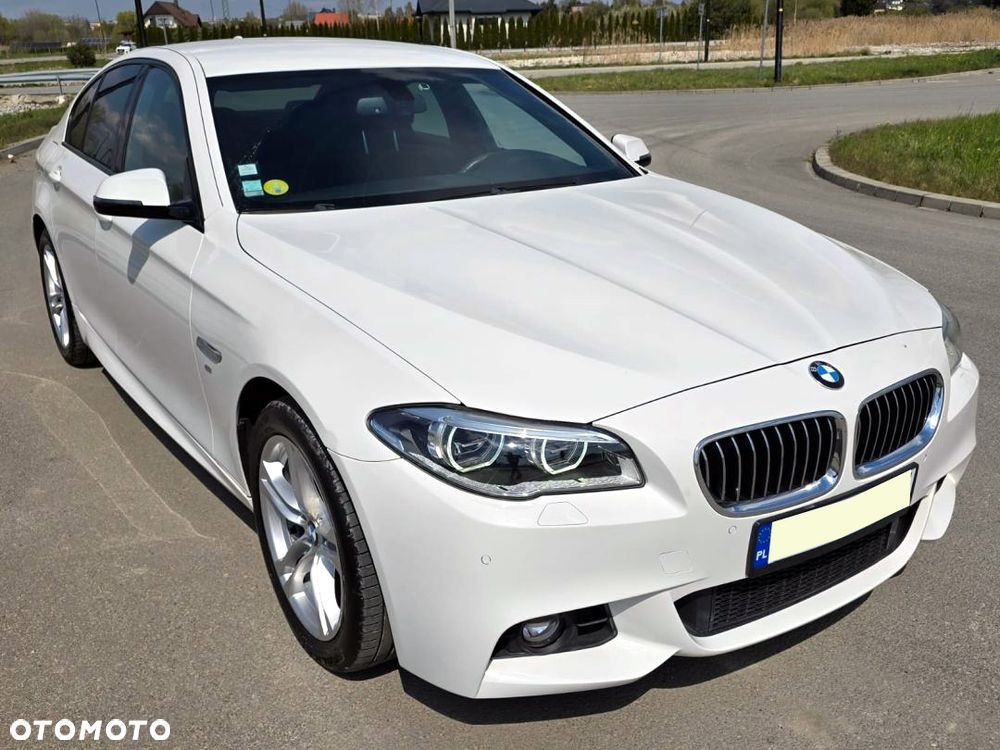 BMW Seria 5 530d xDrive Sport-Aut - 40
