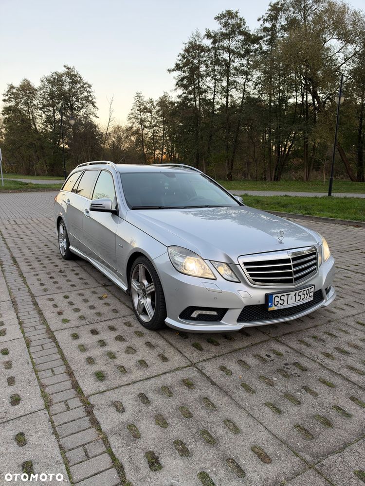 Mercedes-Benz E-Class 2009 photo 3