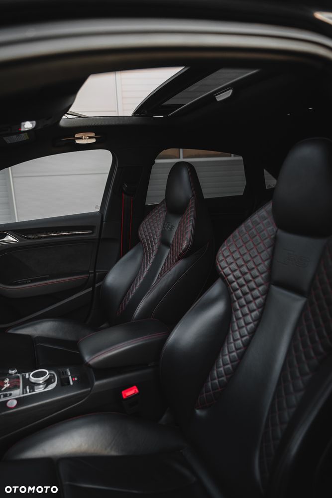 Audi RS3 Limousine TFSI quattro S tronic - 13