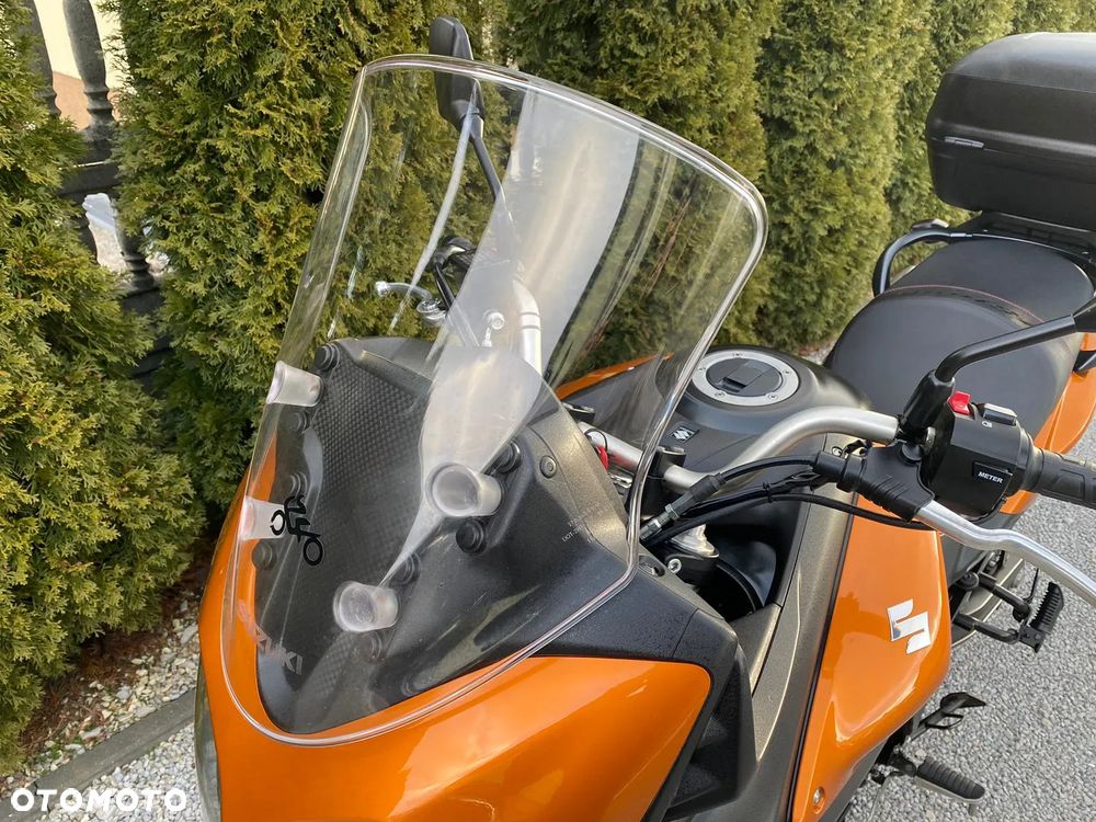 Suzuki V-STROM - 27