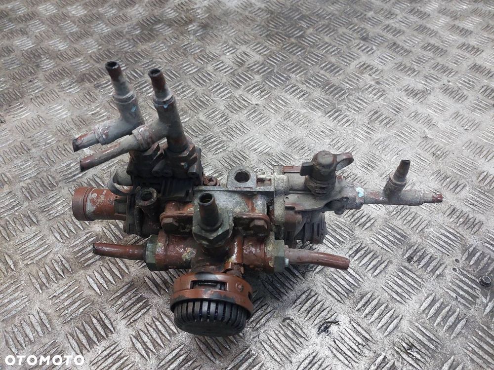 ZAWÓR KOREKTOR SIŁY HAMOWANIA VOLVO FL6 4757210010 - 4