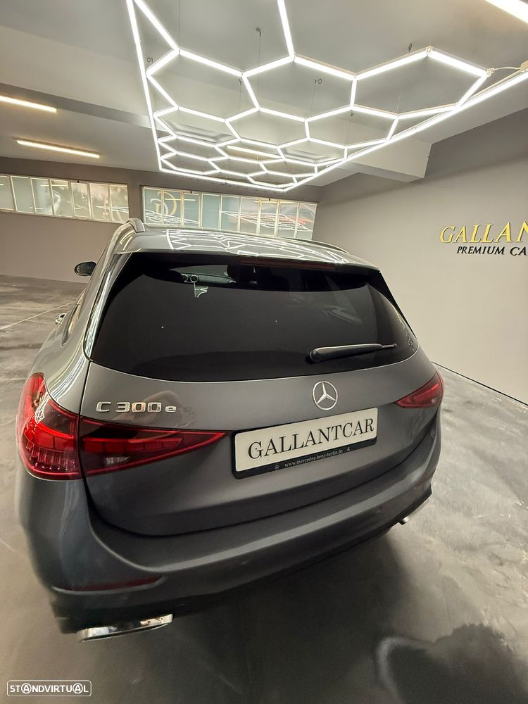 Mercedes-Benz C 300 e T 9G-TRONIC AMG Line - 16