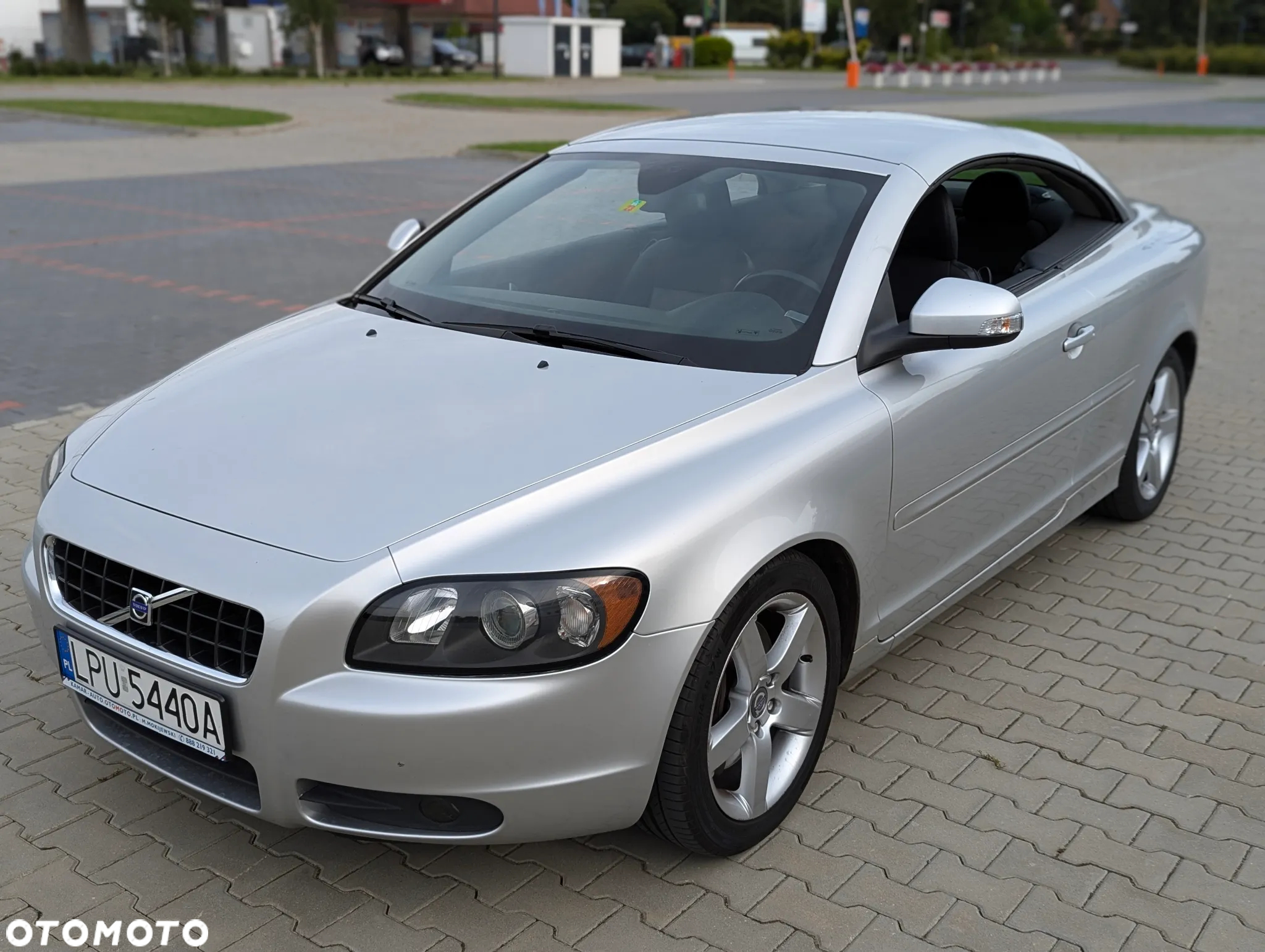 Volvo C70 2.4 Momentum - 17