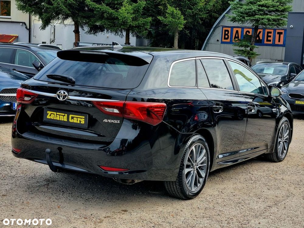 Toyota Avensis 1.8 Sol NAVI MS - 5