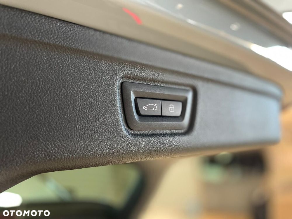 BMW Seria 3 - 12