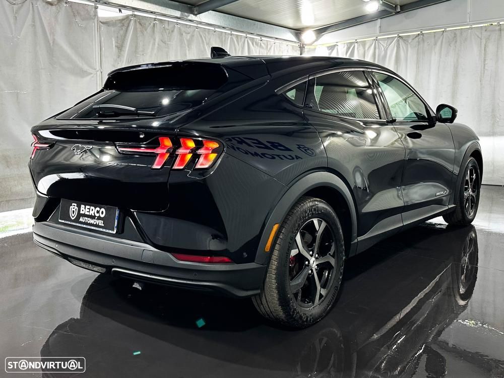 Ford Mustang Mach-E Premium AWD - 5