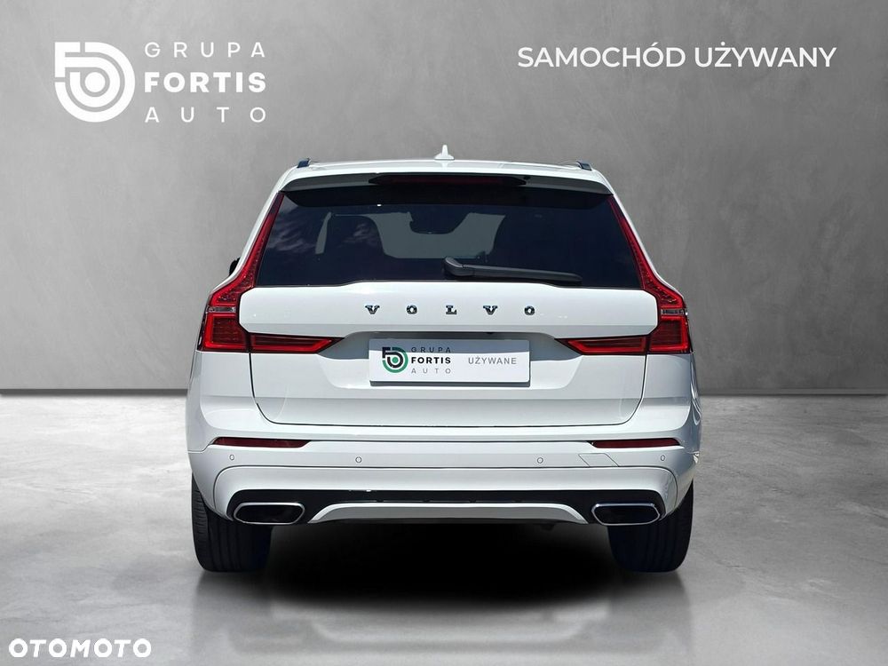 Volvo XC 60 B5 B AWD R-Design - 4