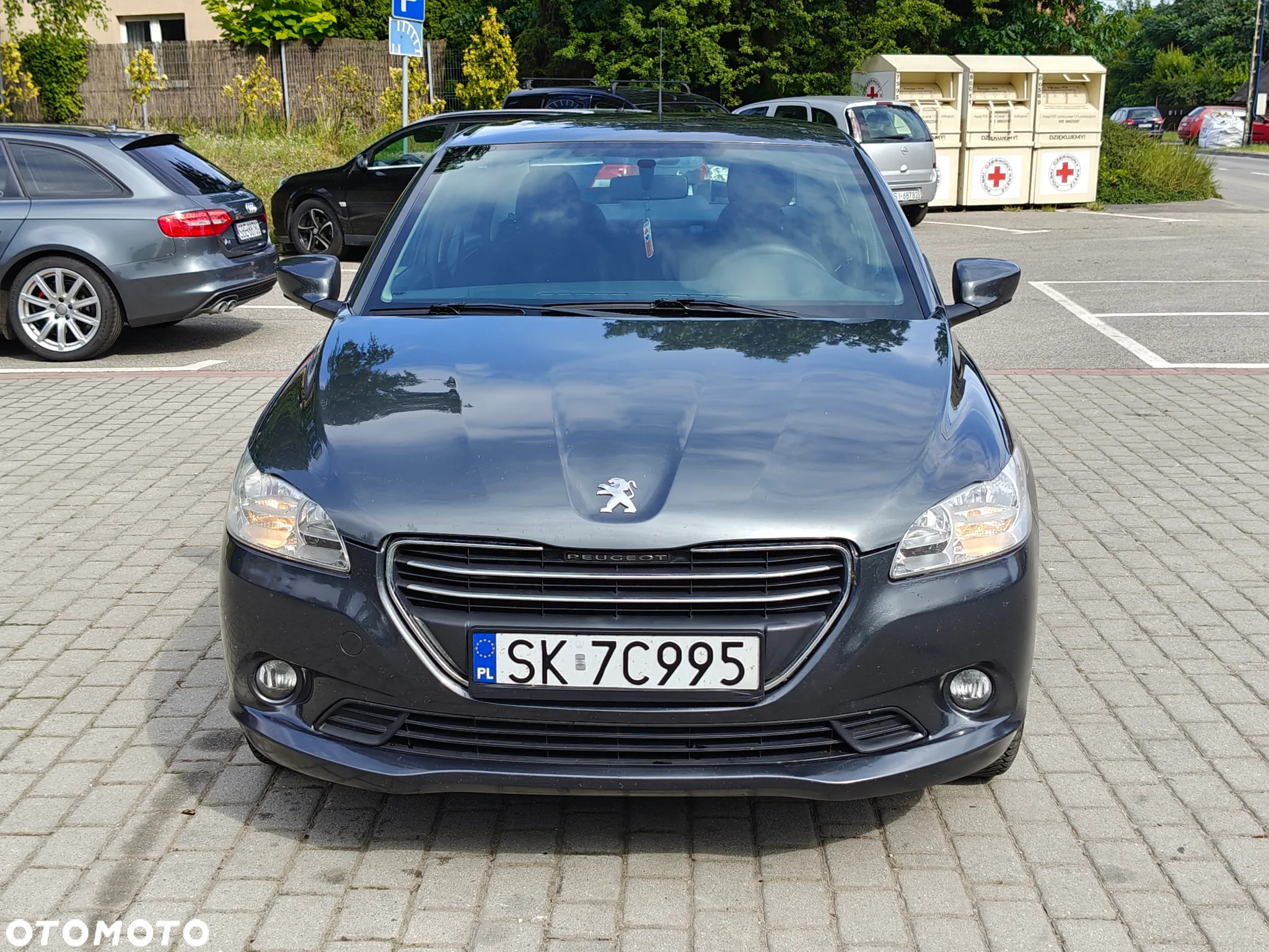 Peugeot 301 1.2 Pure Tech Access - 24