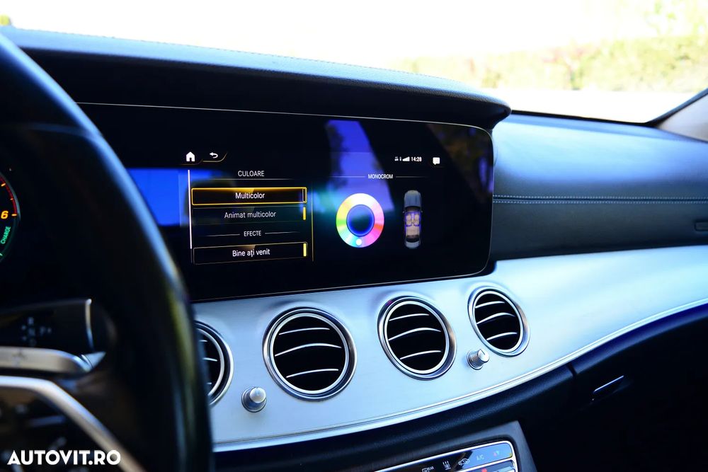 Mercedes-Benz E 300 de 9G-TRONIC - 10