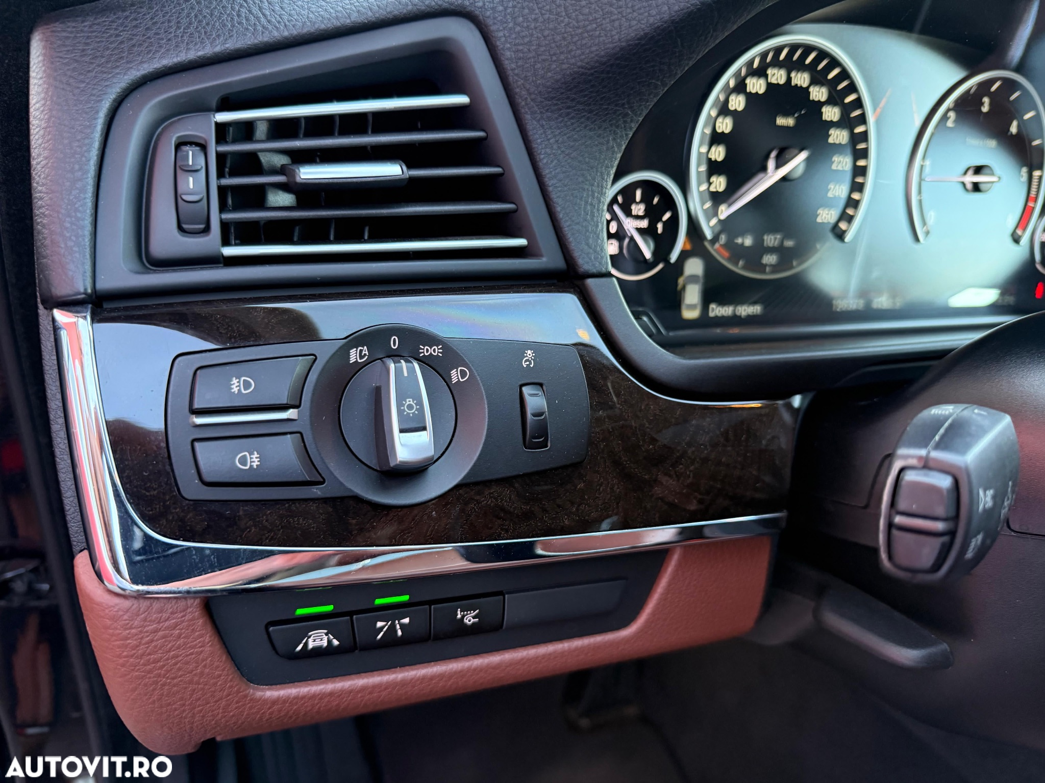 BMW Seria 5 520d xDrive AT - 30