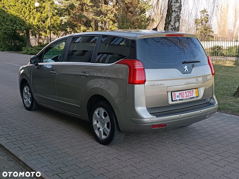 Peugeot 5008 1.6 HDi Premium - 6