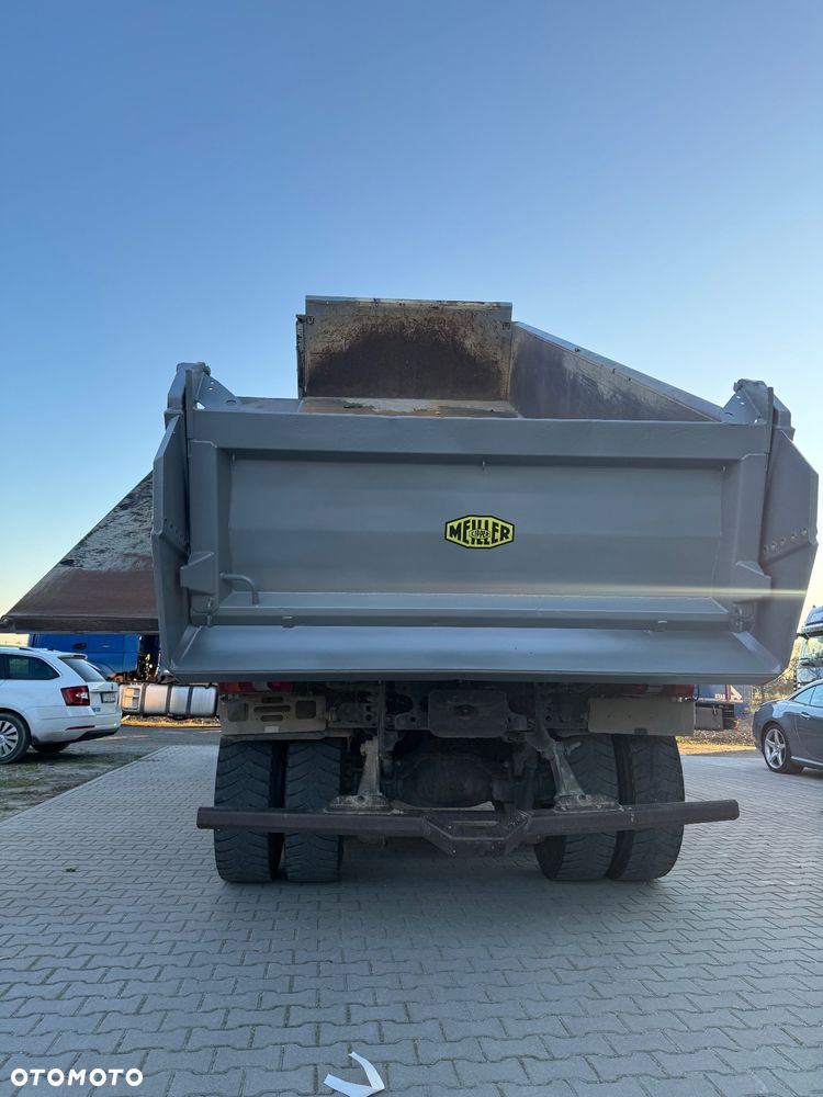 Mercedes-Benz Arocs - 7