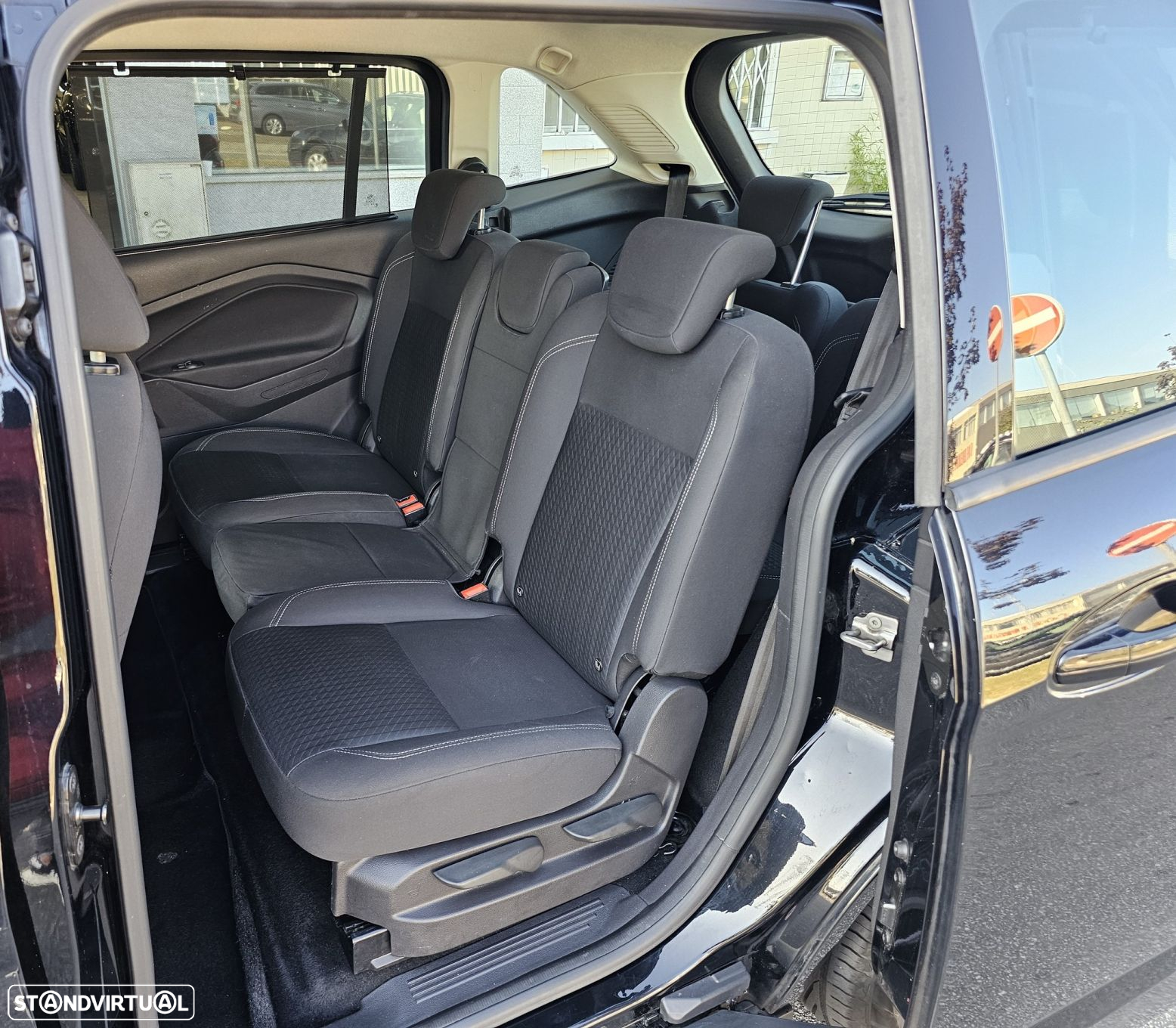 Ford Grand C-Max 1.5 TDCi Trend+ S/S - 9