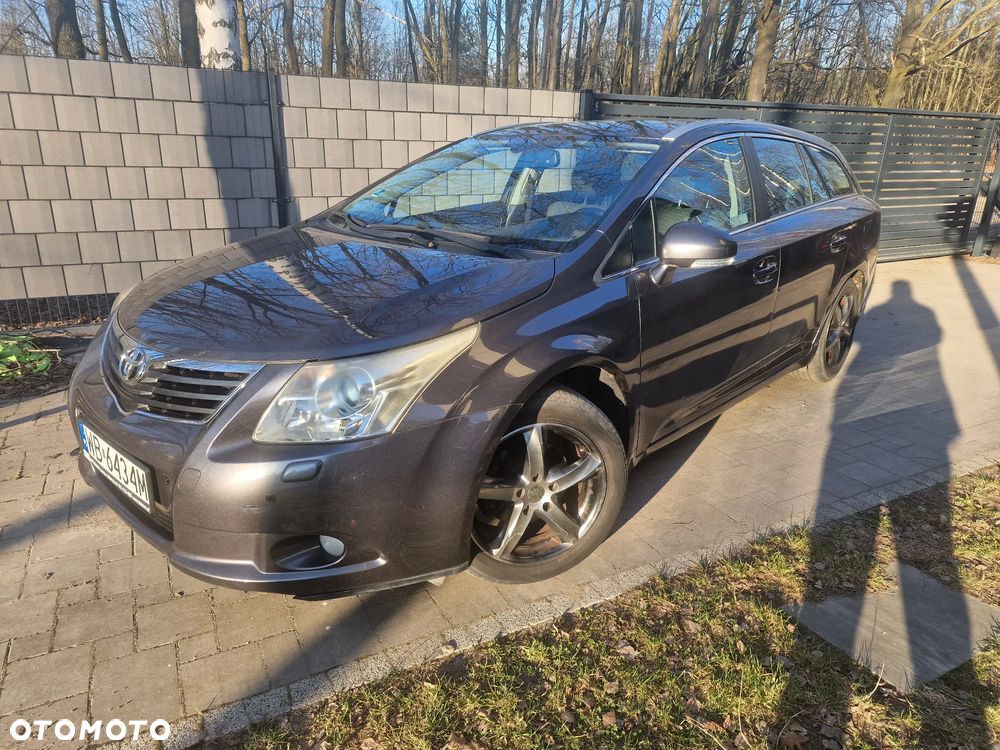 Toyota Avensis 1.8 Sol - 1