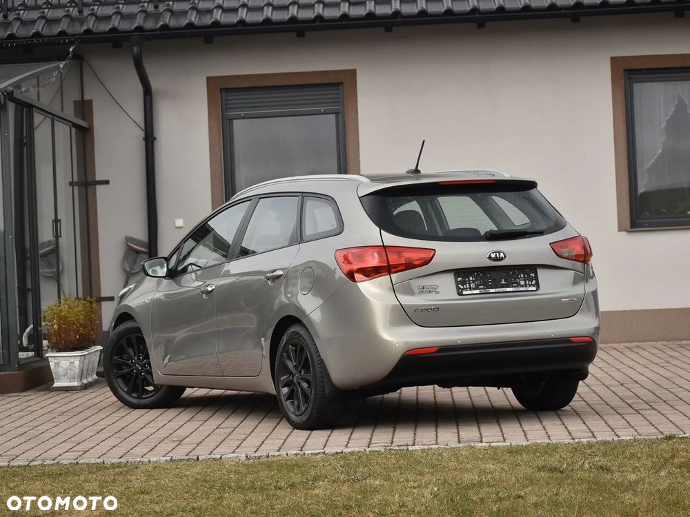 Kia Ceed 1.0 T-GDI ISG Vision - 9