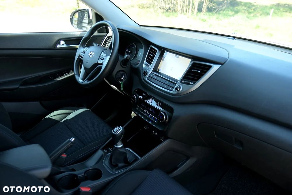 Hyundai Tucson 2.0 CRDI 2WD Style - 19