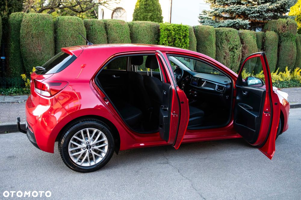 Kia Rio 1.2 Dream Team Edition - 16