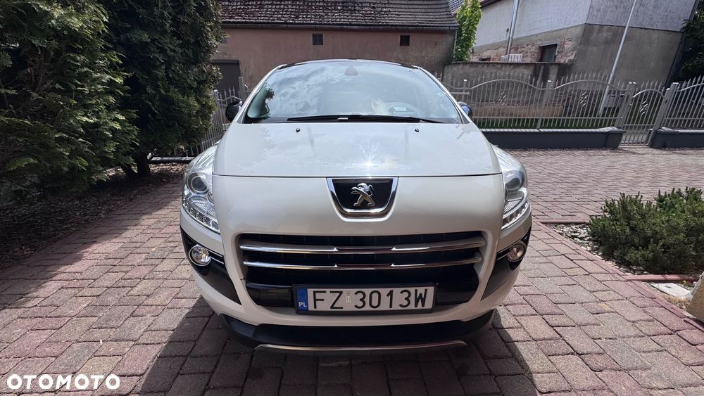 Peugeot 3008 Hybrid4 - 9